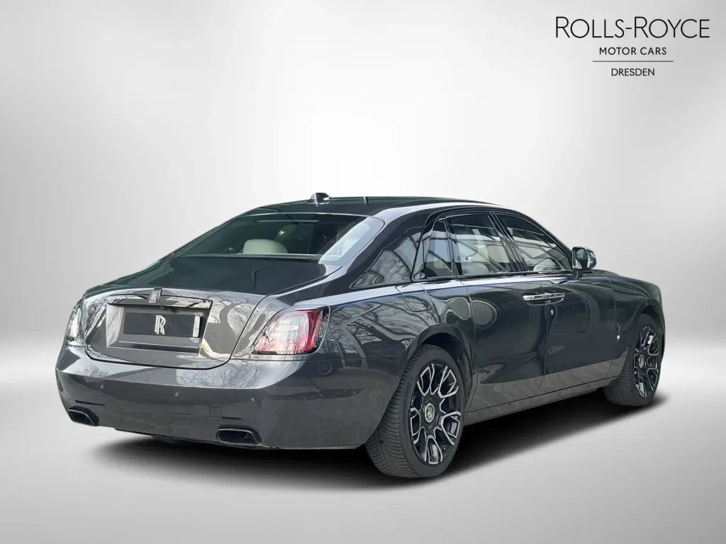 2022 Rolls-Royce Ghost ガンメタル Special Order Colour Bespoke